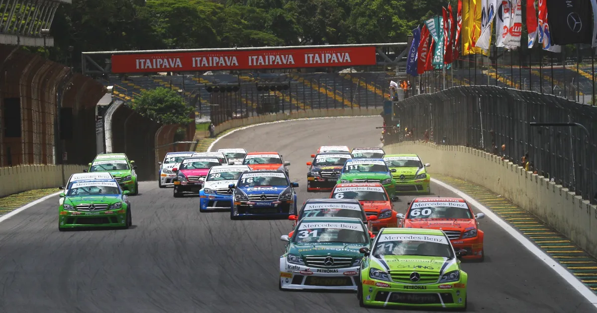 Curitiba Racing  Automóveis e automobilismo em Curitiba: 16º